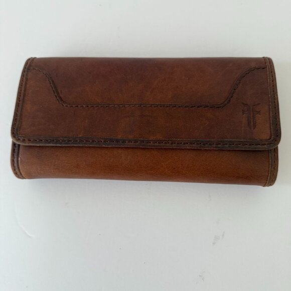 FRYE Melissa Brown Leather Trifold Wallet With Multiple Card Slots & Zipper Pock - Picture 3 of 6